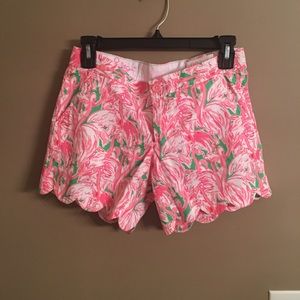 EUC Lilly Pulitzer Buttercup Shorts